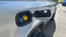 Land Rover Defender 3.0 D300 SE 110 5dr Auto Diesel Estate